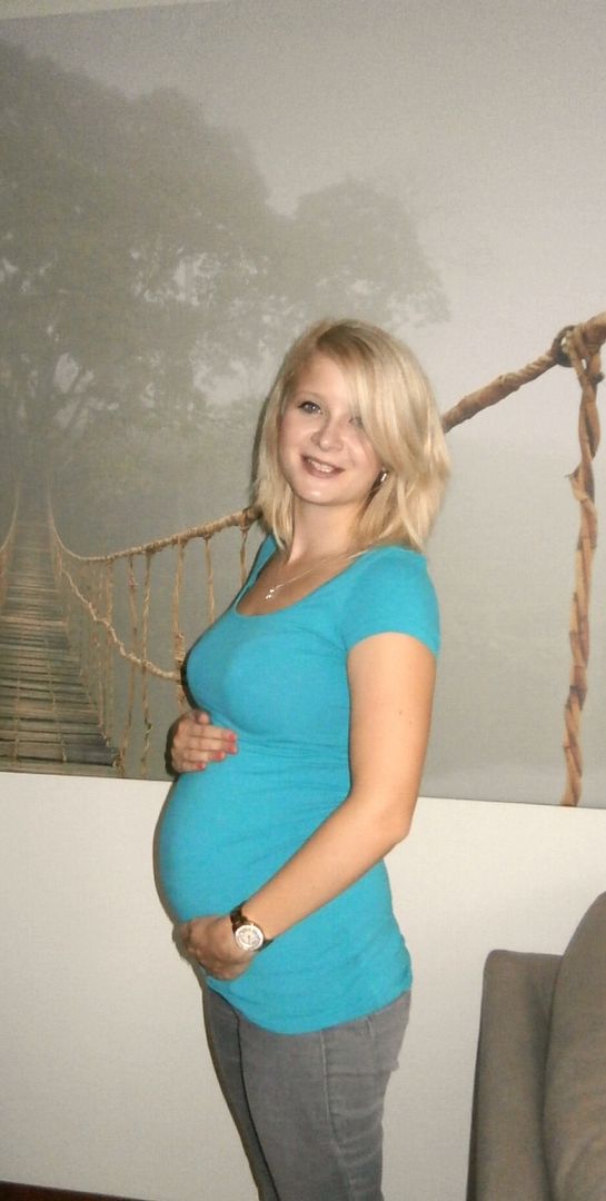 Babybuik 27 weken zwanger Babybuik 27 weken zwanger