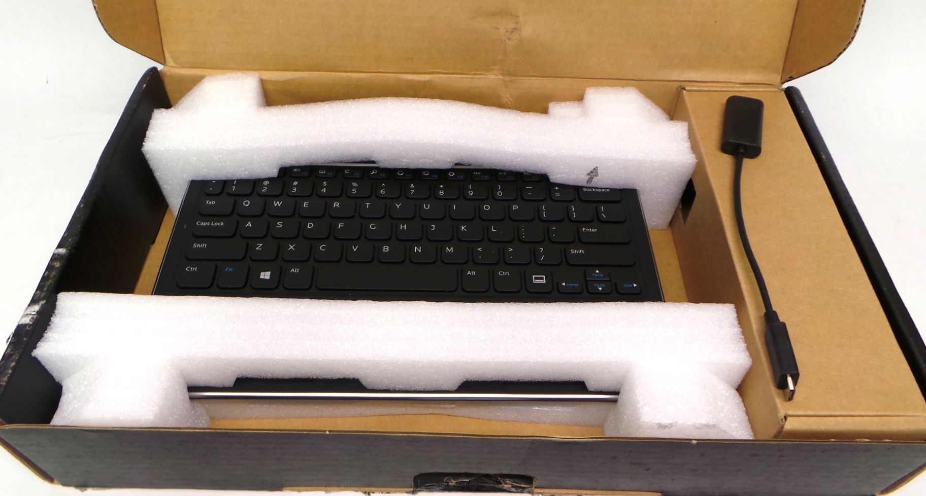 NEW Dell 9T4WD H22G2 XPS 10 Mobile Tablet Keyboard Docking Station Battery