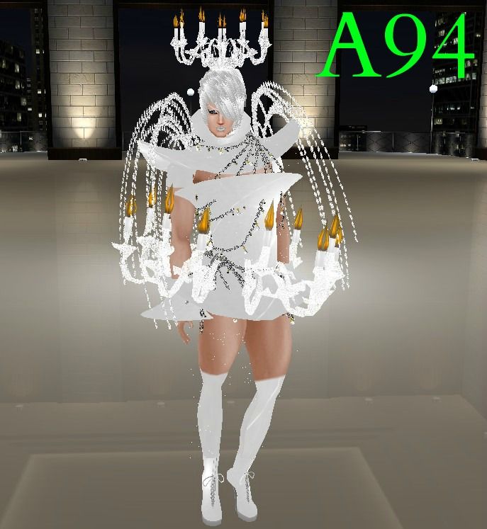  photo chandelier drag queen P6 WEB_zps9yg9qxkn.jpg