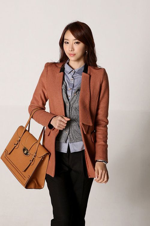 Cách chọn túi xách phù hợp với trang phục hang xach tay cach chon tui xach phu hop voi trang phuc 12 Cách chọn túi xách phù hợp với trang phục chị em