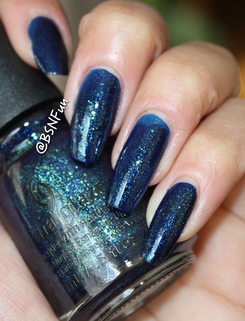  photo China Glaze Rebel-6_zps053mcydb.jpg